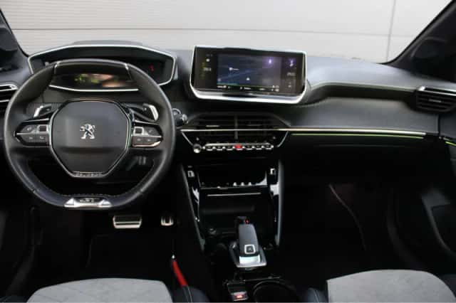 Peugeot 208 (2021) thumbnail 17