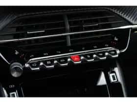 Peugeot 208 (2021) thumbnail 26