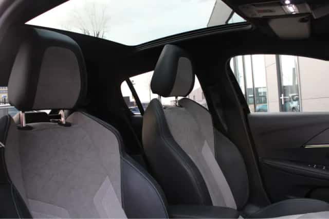 Peugeot 208 (2021) thumbnail 4