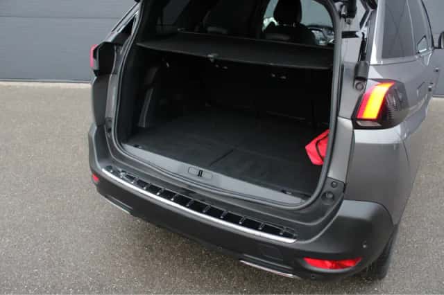 Peugeot 5008 (2021) thumbnail 14