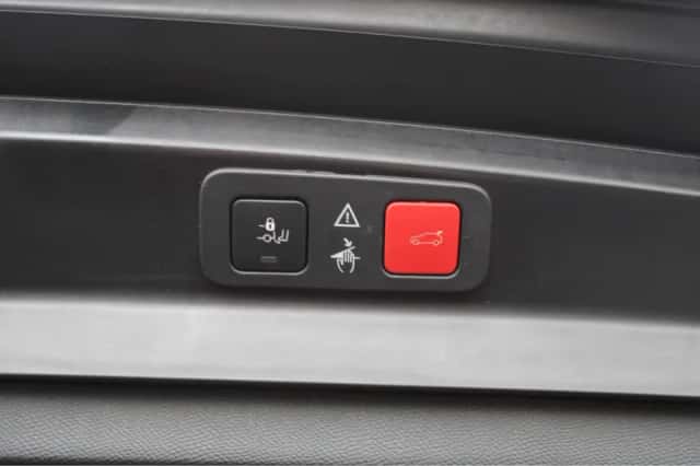 Peugeot 5008 (2021) thumbnail 15