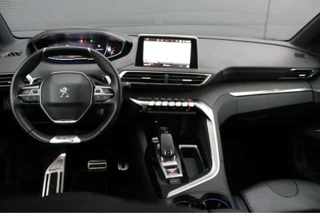 Peugeot 5008 (2021) thumbnail 17