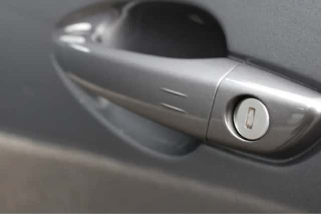 Peugeot 5008 (2021) thumbnail 18