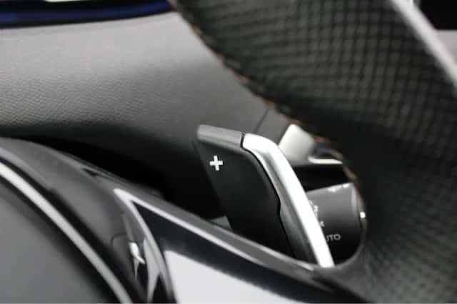 Peugeot 5008 (2021) thumbnail 28