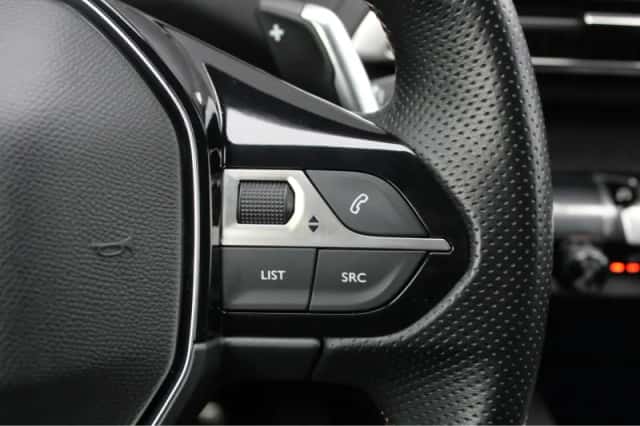 Peugeot 5008 (2021) thumbnail 29