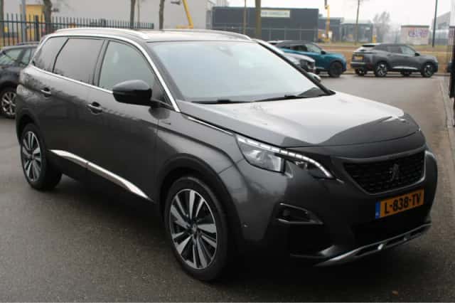 Peugeot 5008 (2021) thumbnail 9