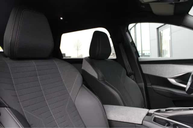 Peugeot 5008 (2025) thumbnail 4