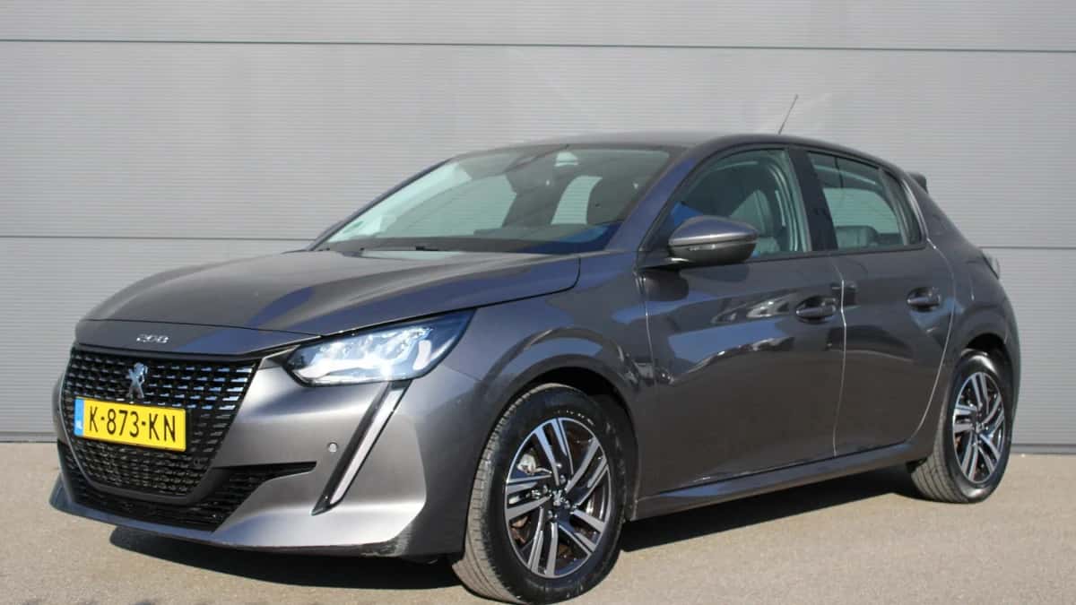 Peugeot 208 (2021) — foto 1
