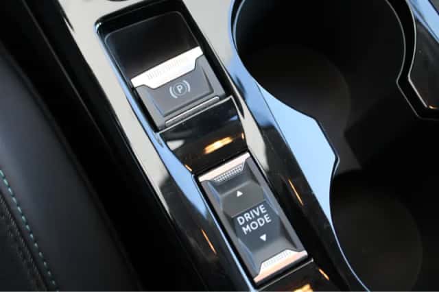 Peugeot 208 (2021) thumbnail 15