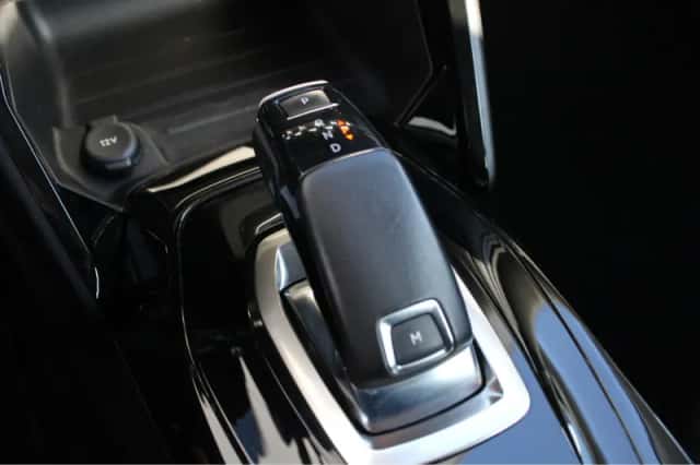 Peugeot 208 (2021) thumbnail 16