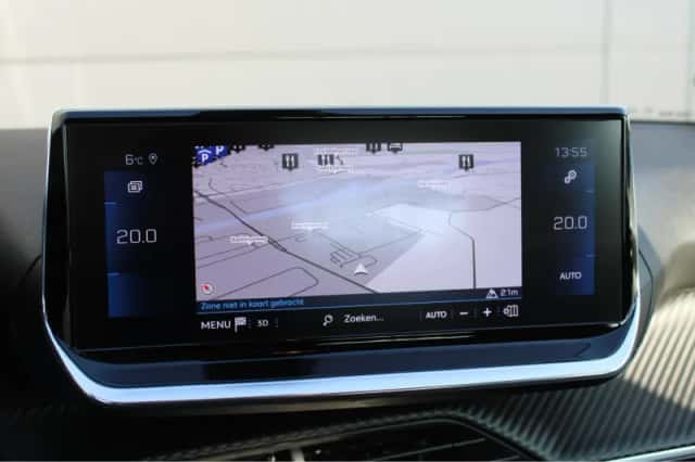 Peugeot 208 (2021) thumbnail 18