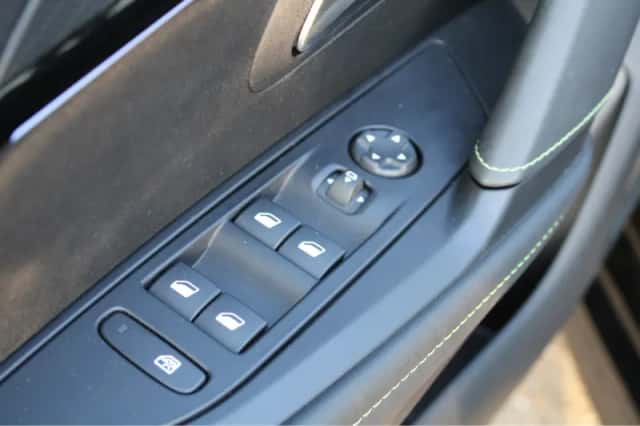 Peugeot 208 (2024) thumbnail 19