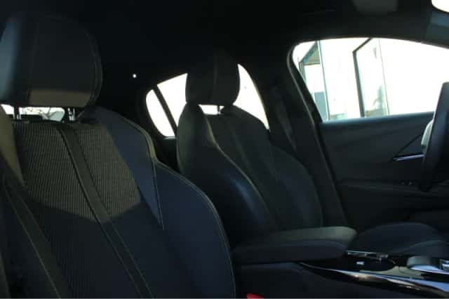 Peugeot 208 (2024) thumbnail 4