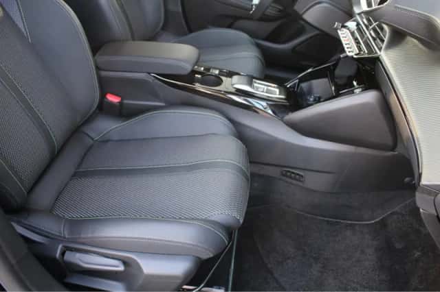 Peugeot 208 (2024) thumbnail 5