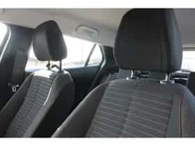 Peugeot 2008 (2020) thumbnail 18