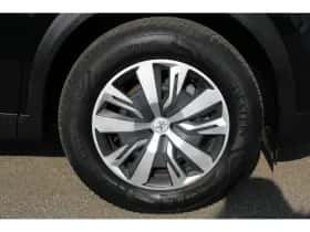 Peugeot 2008 (2020) thumbnail 9