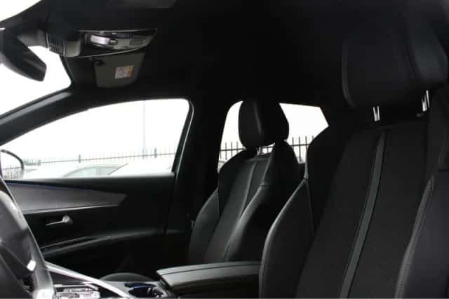 Peugeot 3008 (2022) thumbnail 23
