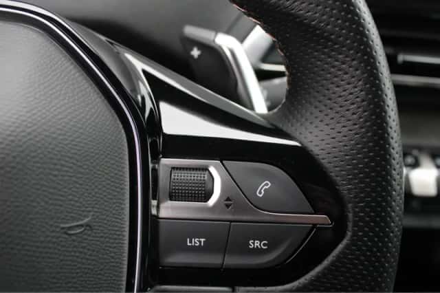 Peugeot 3008 (2022) thumbnail 29