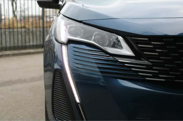 Peugeot 3008 (2022) thumbnail 38