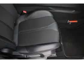 Peugeot 3008 (2022) thumbnail 5
