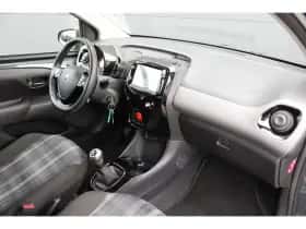 Peugeot 108 (2020) thumbnail 3