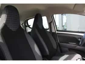 Peugeot 108 (2020) thumbnail 4