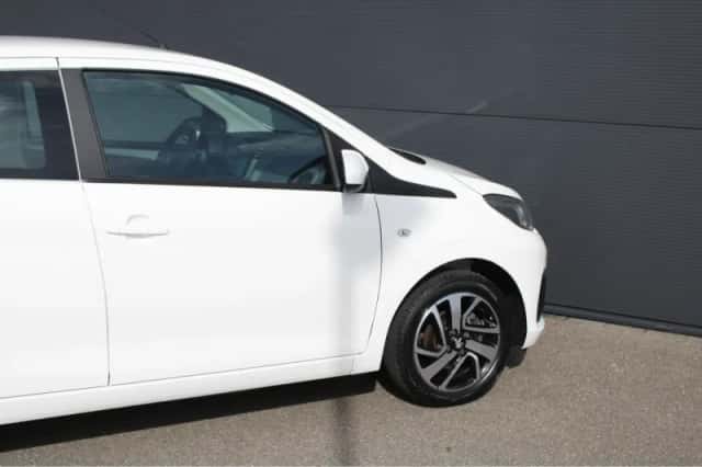 Peugeot 108 (2020) thumbnail 8