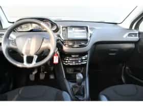 Peugeot 208 (2012) thumbnail 17