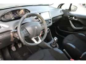 Peugeot 208 (2012) thumbnail 20