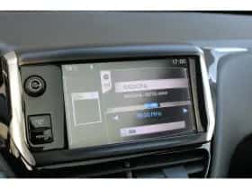 Peugeot 208 (2012) thumbnail 23