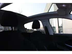 Peugeot 208 (2012) thumbnail 4