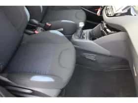 Peugeot 208 (2012) thumbnail 5