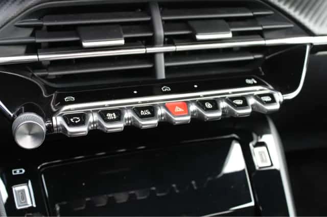 Peugeot e-2008 (2024) thumbnail 22