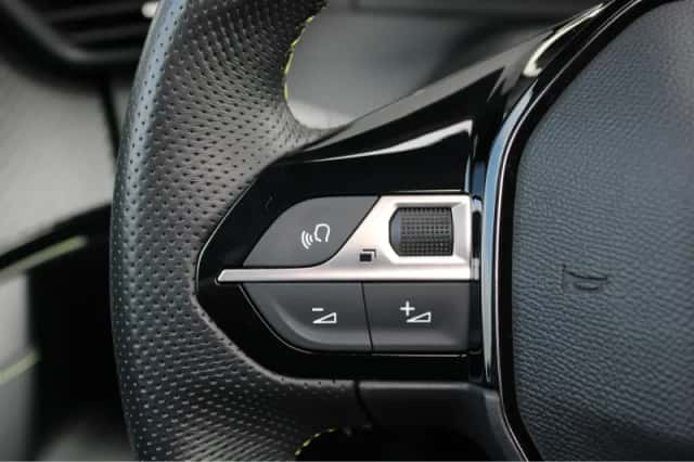 Peugeot e-2008 (2024) thumbnail 30
