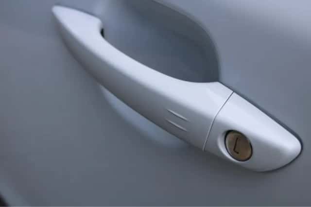 Peugeot e-2008 (2024) thumbnail 32