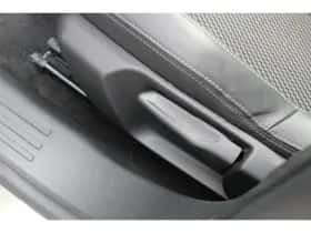Peugeot e-2008 (2024) thumbnail 8