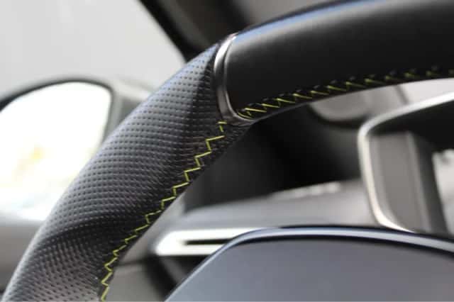 Peugeot e-2008 (2024) thumbnail 9