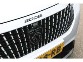 Peugeot e-2008 (2024) thumbnail 10