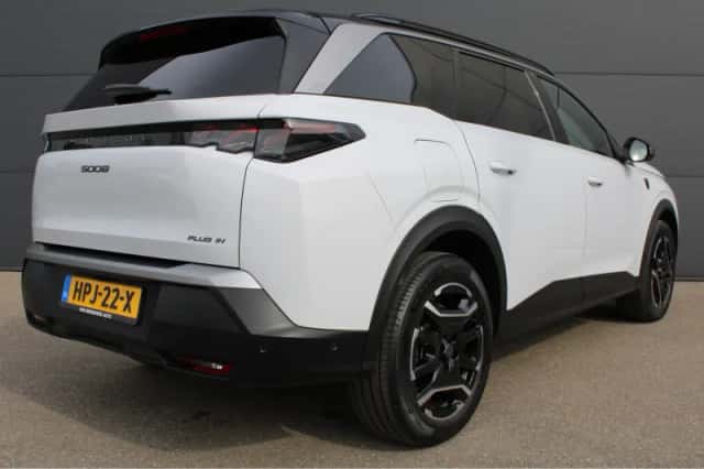 Peugeot 5008 (2025) thumbnail 14
