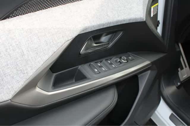 Peugeot 5008 (2025) thumbnail 26