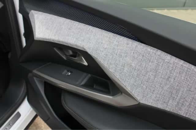 Peugeot 5008 (2025) thumbnail 8