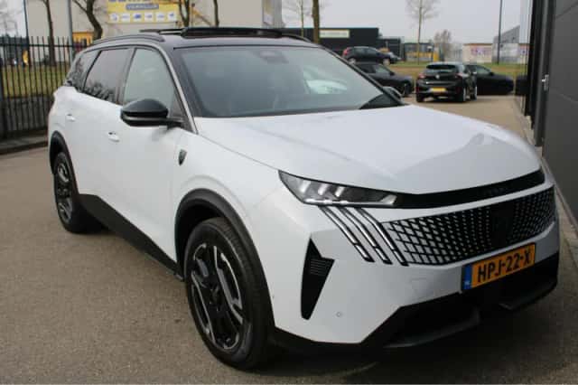 Peugeot 5008 (2025) thumbnail 10