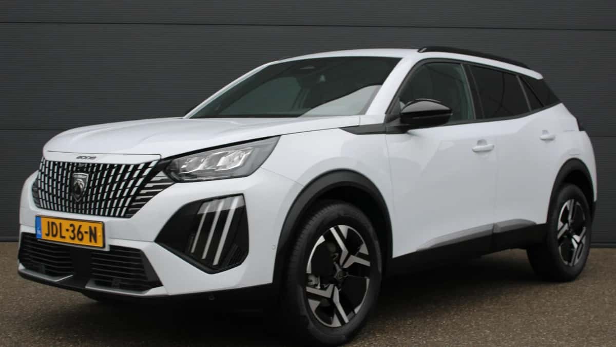 Peugeot 2008 (2025) — foto 1