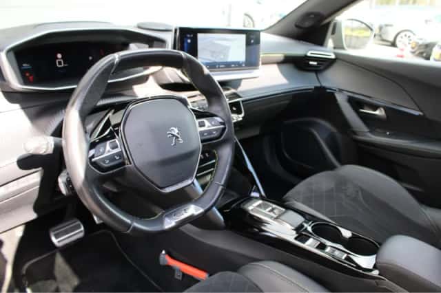 Peugeot 2008 (2022) thumbnail 17