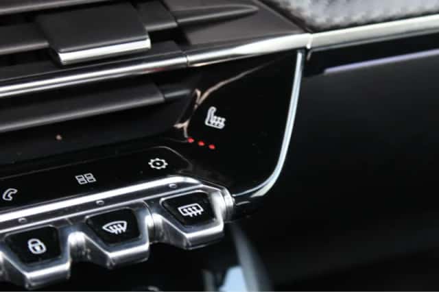 Peugeot 2008 (2022) thumbnail 22