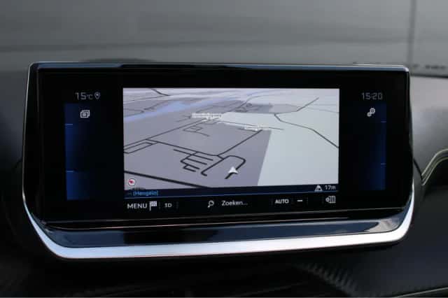 Peugeot 2008 (2022) thumbnail 23