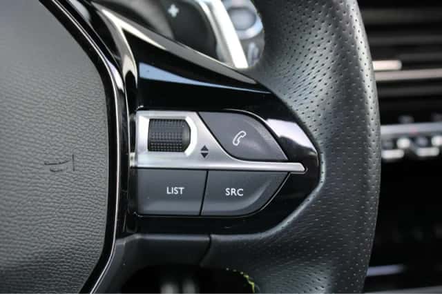 Peugeot 2008 (2022) thumbnail 29