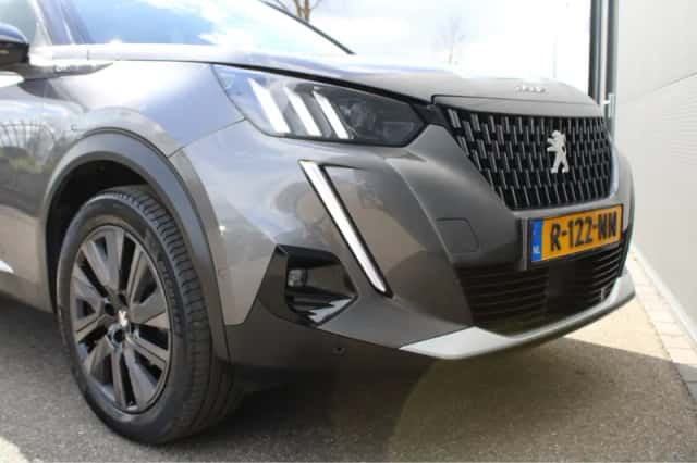 Peugeot 2008 (2022) thumbnail 6