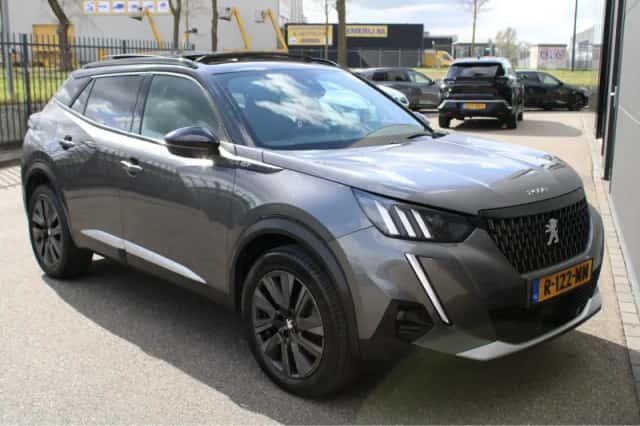 Peugeot 2008 (2022) thumbnail 7