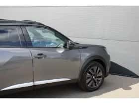 Peugeot 2008 (2022) thumbnail 8